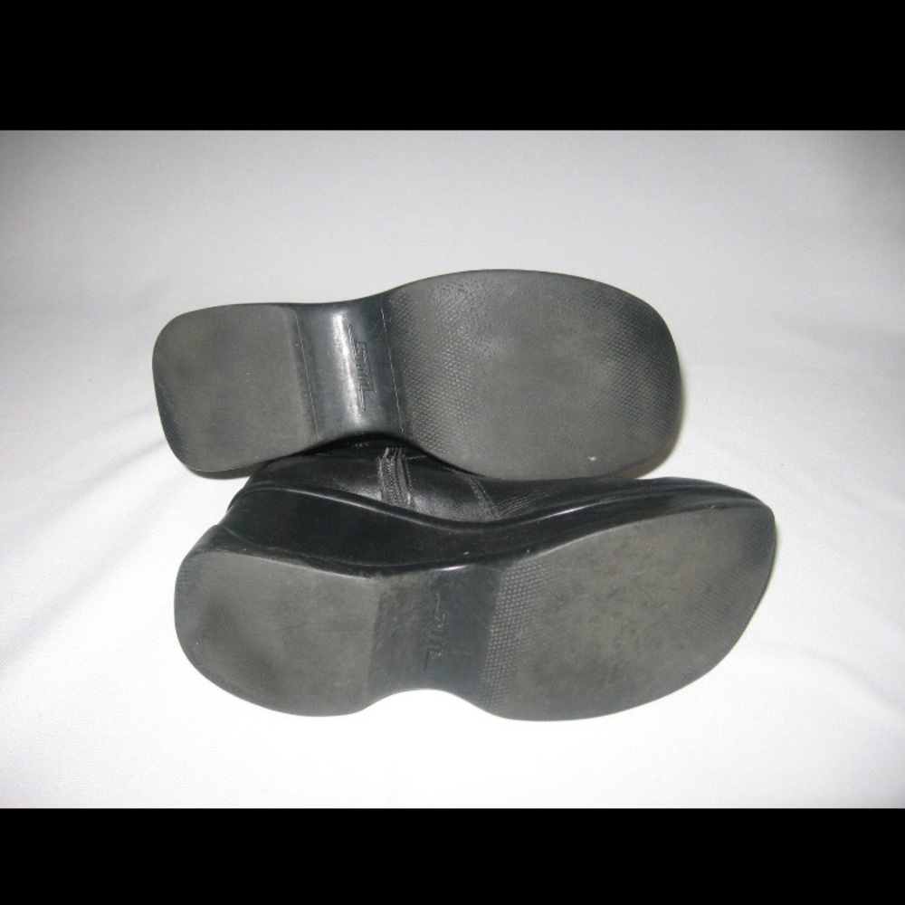 Vintage Steve Madden platform boots - Picture 2 of 10
